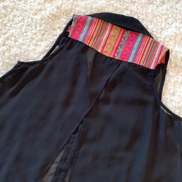 Fun & Flirt Black Sleevless blouse - Picture 12 of 13